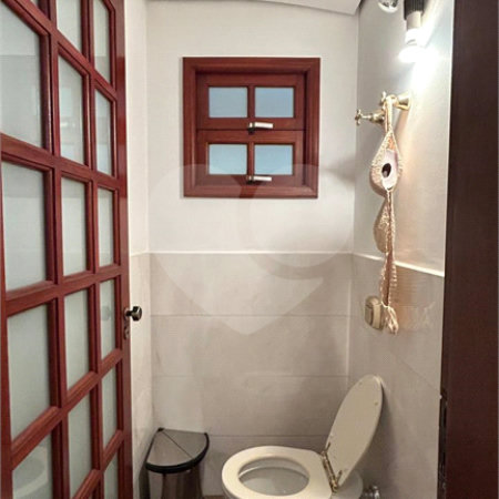 Casa à venda com 3 quartos, sendo 1 suíte, no condomínio Marcia Miyashiro, São Paulo - SP