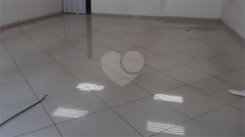 Prédio à venda em Vila Linda, Santo André, SP