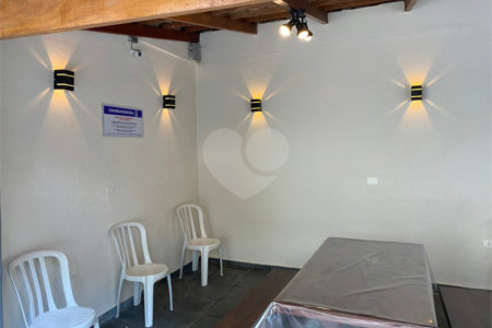 Apartamento à venda com 2 quartos em Moema, São Paulo, SP