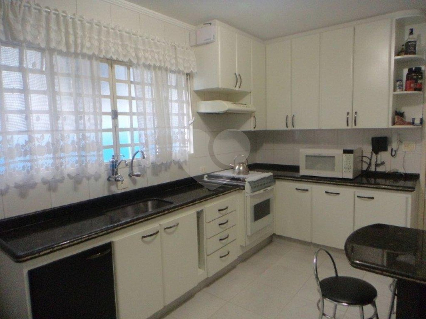 Sobrado à venda com 3 quartos, sendo 1 suíte, em Vila Guilherme, São Paulo, SP