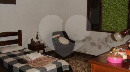 Casa Térrea à venda com 3 quartos em Vila Irmãos Arnoni, São Paulo, SP