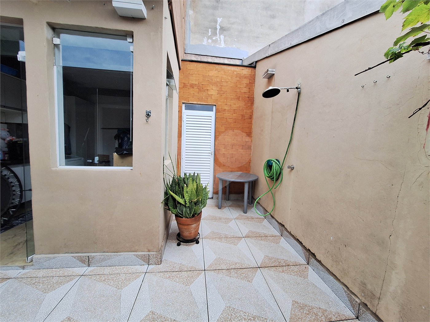 Casa à venda com 3 quartos, sendo 1 suíte, em Chora Menino, São Paulo, SP