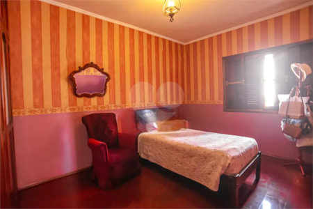 Sobrado à venda com 3 quartos, sendo 1 suíte,  em Vila Santo Estéfano, São Paulo, SP