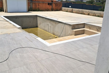 Casa à venda com 3 suítes no condomínio Terras de Mont Serrat, Salto - SP