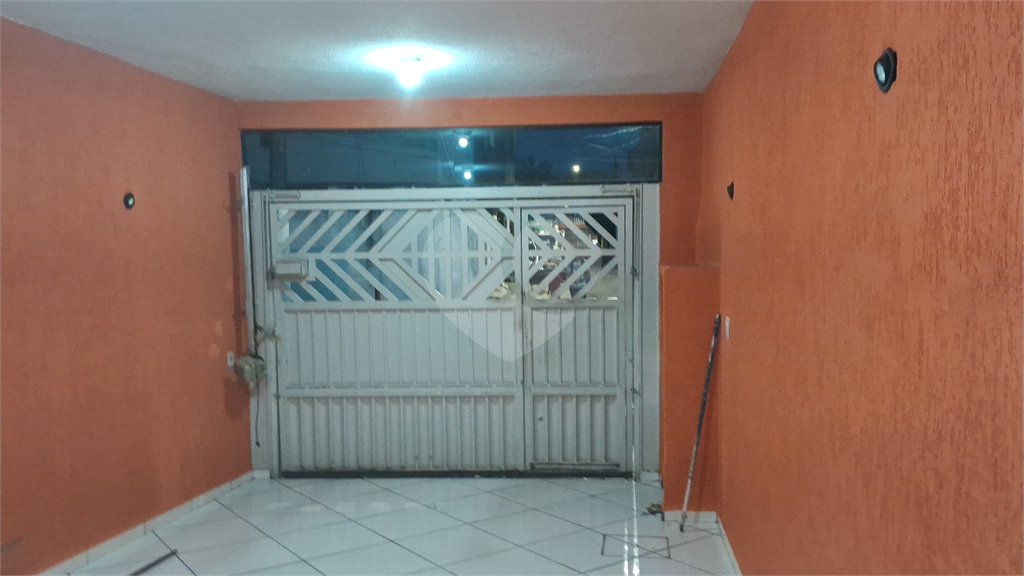 Sobrado à venda com 4 quartos em Vila Aimoré, São Paulo, SP