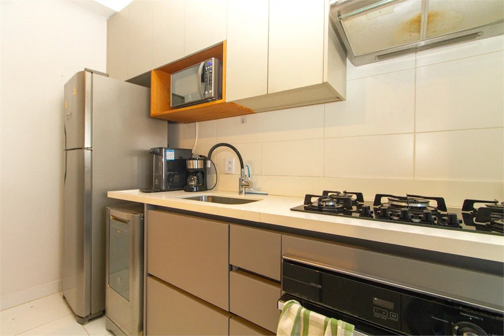 Apartamento para alugar com 2 quartos, sendo 1 suíte, em Pinheiros, São Paulo, SP