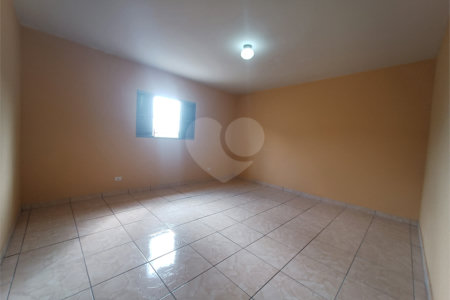 Sobrado à venda com 2 quartos em Jardim Guaíba, Sorocaba, SP
