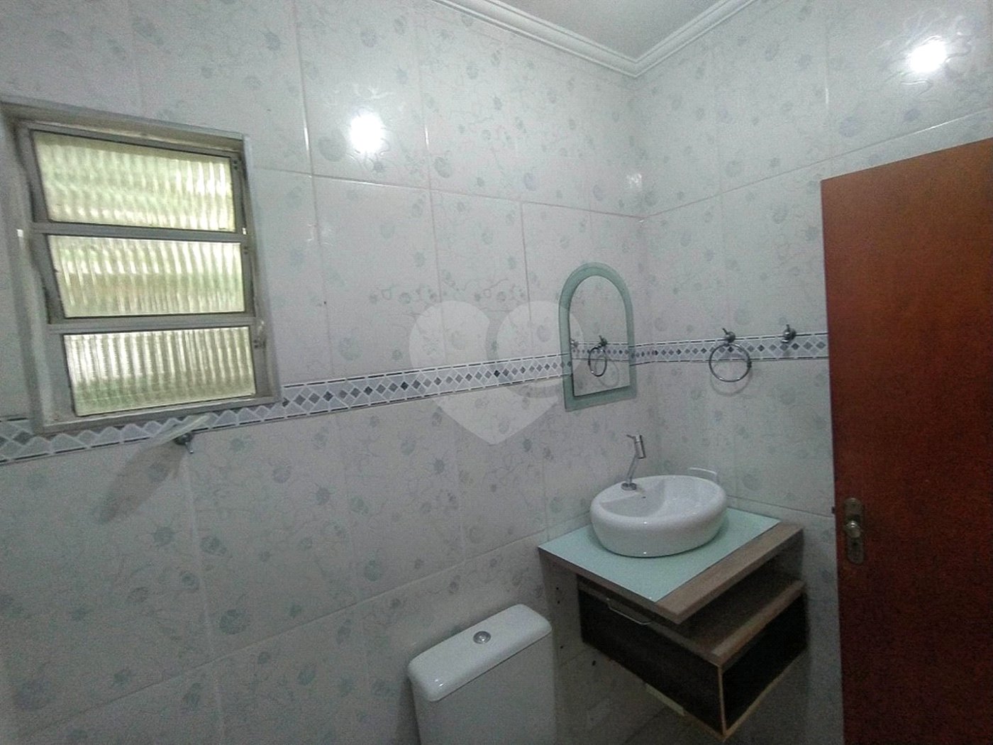 Casa à venda com 10 quartos, sendo 1 suíte, em Santa Teresinha, São Paulo, SP