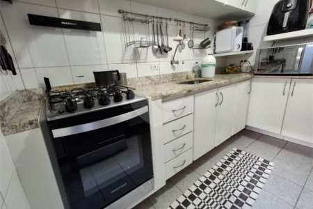 Apartamento à venda com 2 quartos, sendo 1 suíte, em Moema, São Paulo, SP