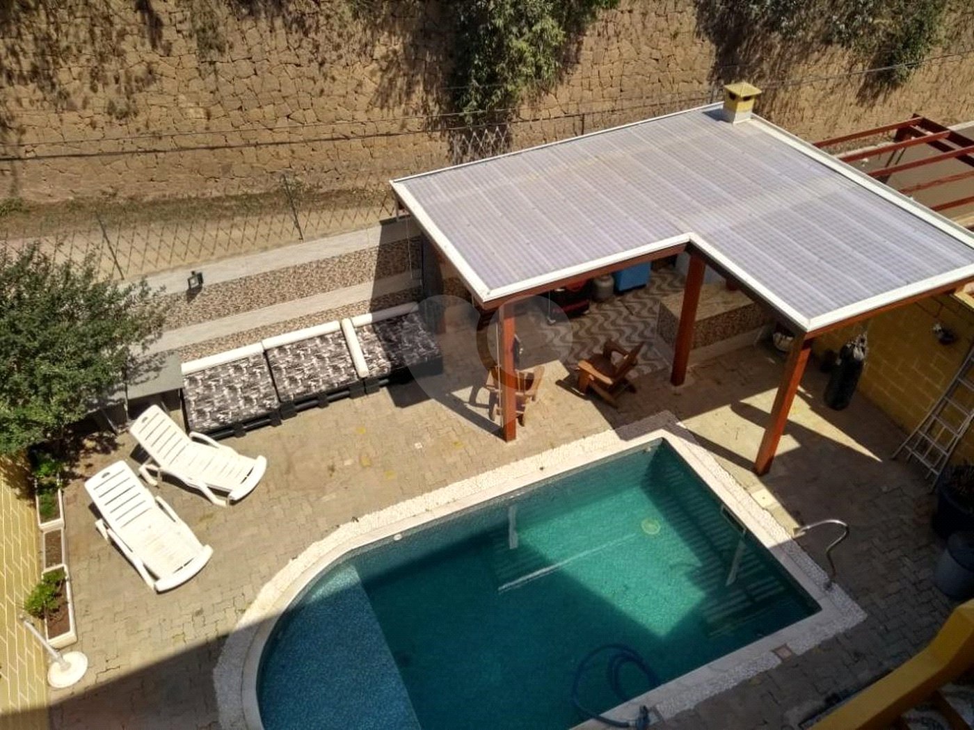 Casa à venda com 2 quartos no condomínio Portal do Bosque, Louveira - SP