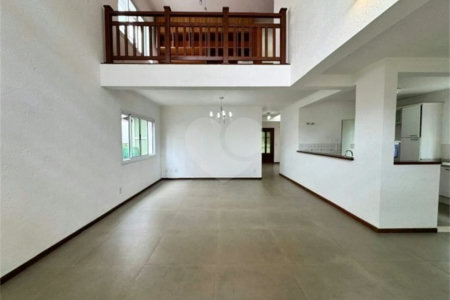 Casa à venda com 3 quartos, sendo 1 suíte,  no condomínio Residencial Recanto dos Paturis, Vinhedo - SP