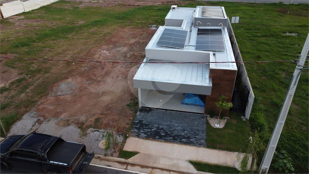 Casa à venda com 2 quartos, sendo 1 suíte, no condomínio Florais Esmeralda, Cuiabá - MT