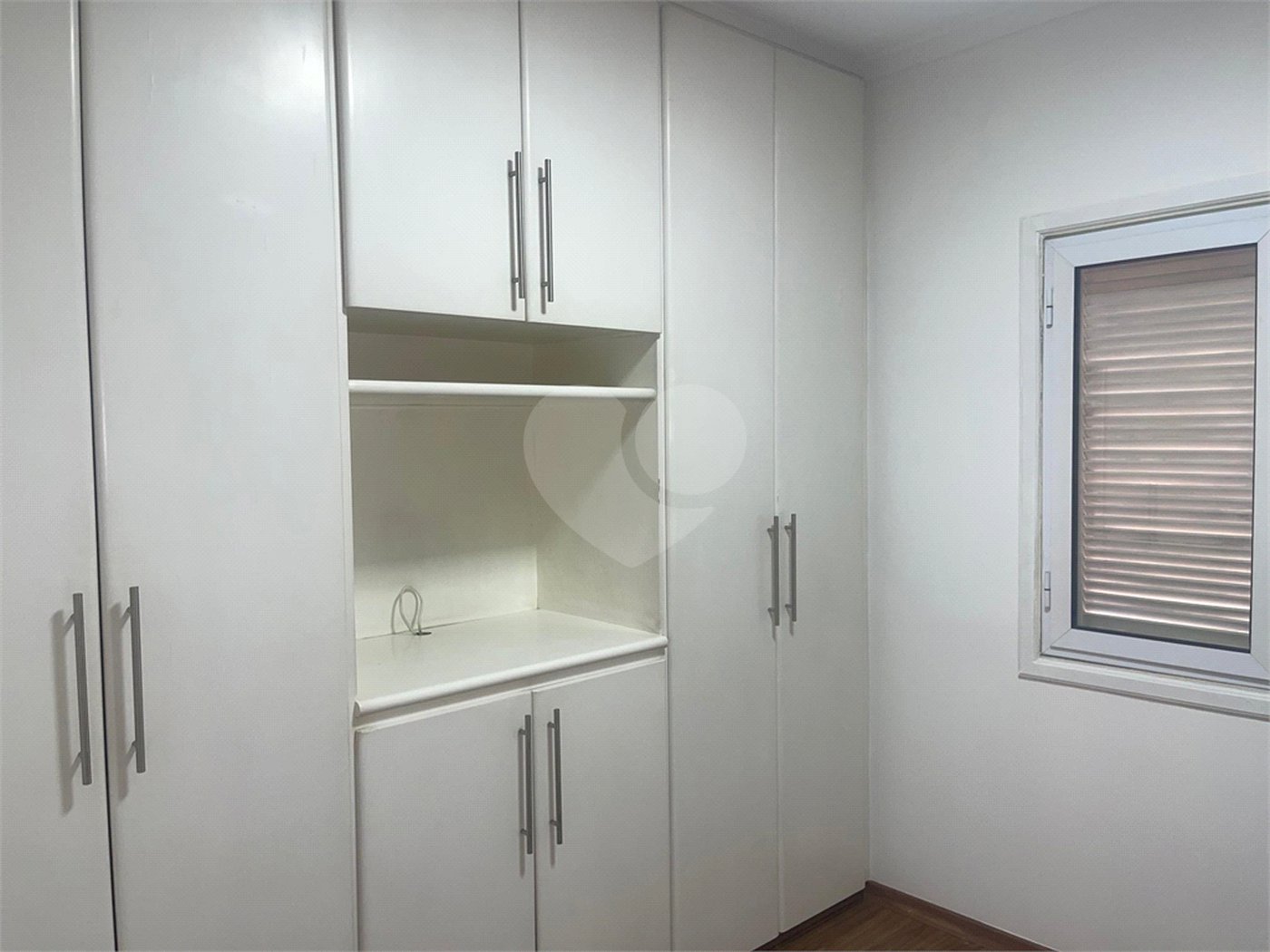 Casa à venda com 3 quartos, sendo 1 suíte,  no condomínio Vilagio Viccino, São Paulo - SP