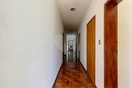 Casa Térrea à venda com 4 quartos, sendo 1 suíte, em Chácara Monte Alegre, São Paulo, SP