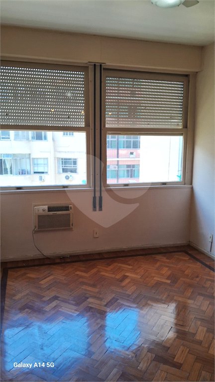 Apartamento à venda com 3 quartos, sendo 1 suíte, em Copacabana, Rio de Janeiro, RJ