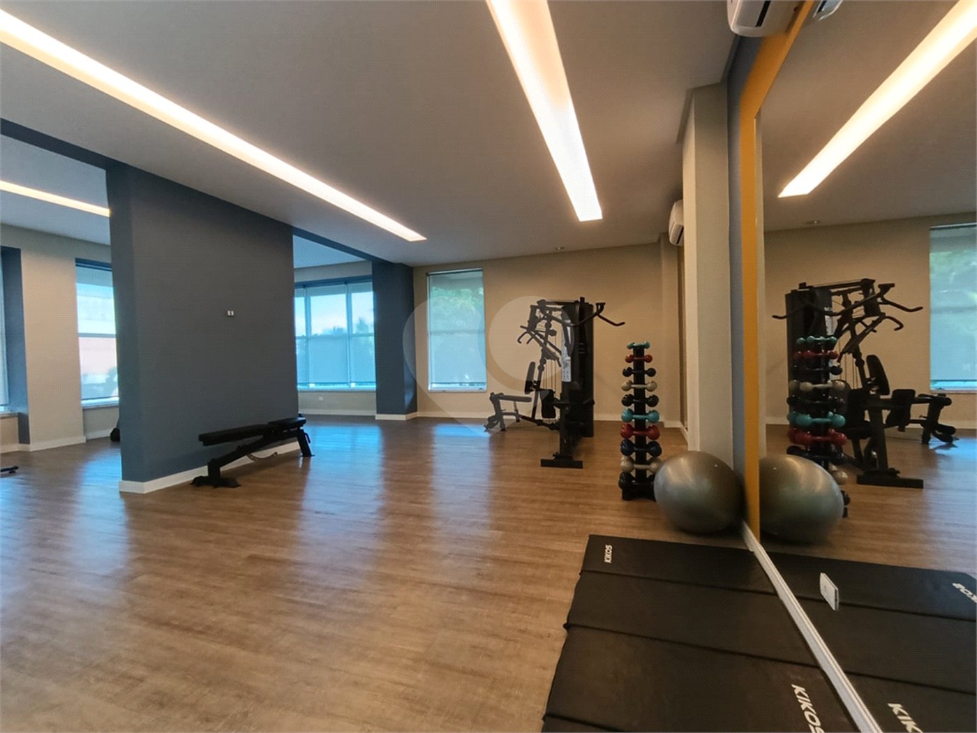 Apartamento para alugar com 3 suítes em Jardim Virgínia, Guarujá, SP