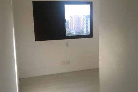 Apartamento à venda com 4 suítes em Vila Suzana, São Paulo, SP