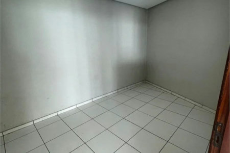 Casa para alugar com 3 quartos, sendo 1 suíte, em Setor Industrial, Balsas, MA