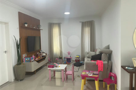 Casa à venda com 3 suítes no condomínio Valença, Sorocaba - SP