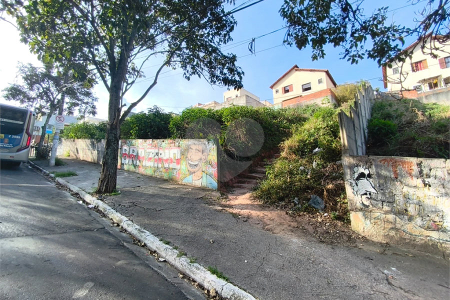 Terreno à venda em Horto, São Paulo, SP