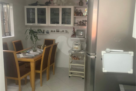 Sobrado à venda com 3 quartos em Vila Nova Alba, São Paulo, SP
