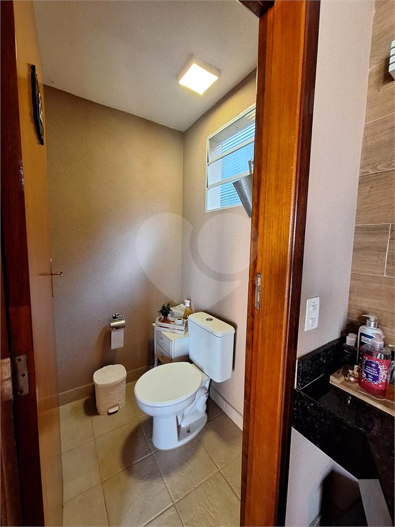 Casa à venda com 4 quartos, sendo 1 suíte, em Santa Cândida, Vinhedo, SP