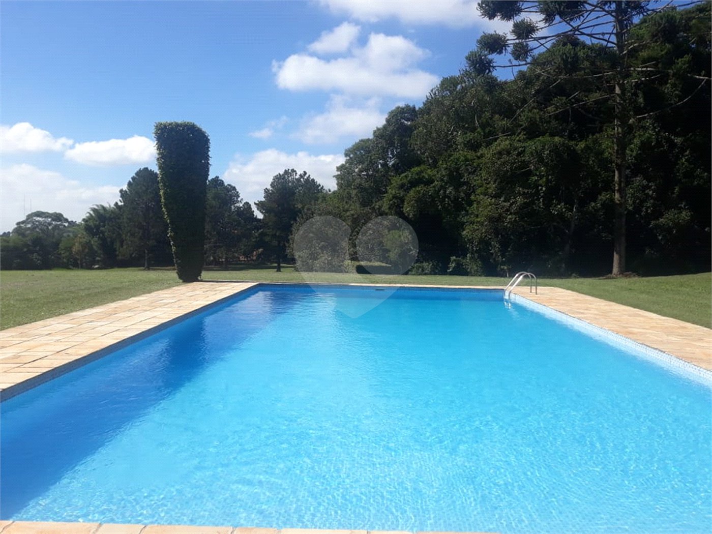 Chácara à venda com 3 quartos, sendo 2 suítes,  em Vila Darcy Penteado (mailasqui), São Roque, SP
