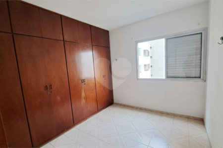 Apartamento à venda com 3 quartos, sendo 1 suíte, em Vila Mariana, São Paulo, SP