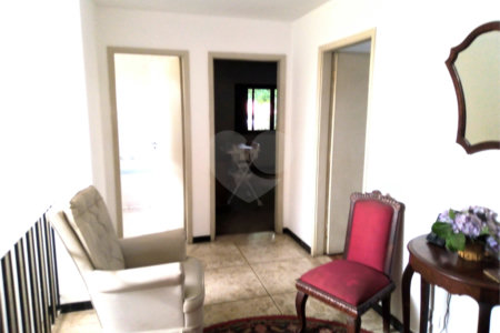 Sobrado à venda com 4 quartos, sendo 1 suíte, em Vila Cordeiro, São Paulo, SP