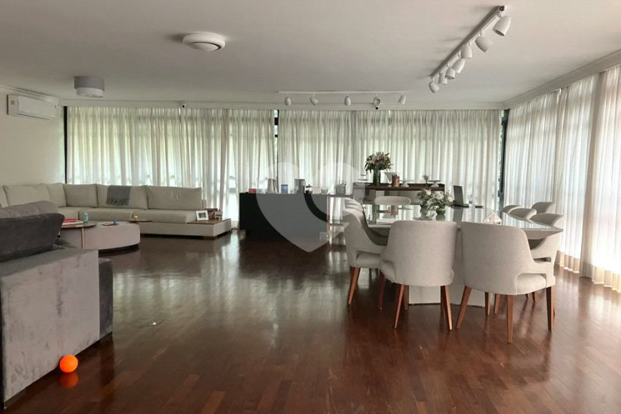 Sobrado à venda com 4 quartos, sendo 2 suítes, em Santana, São Paulo, SP