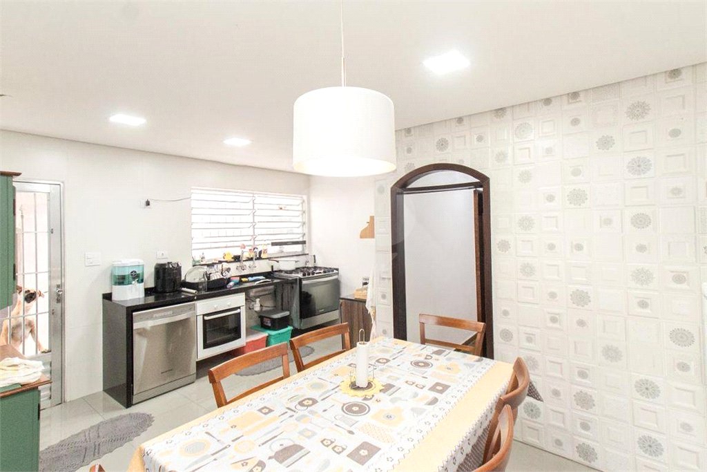 Sobrado à venda com 3 quartos, sendo 1 suíte, em Vila Medeiros, São Paulo, SP