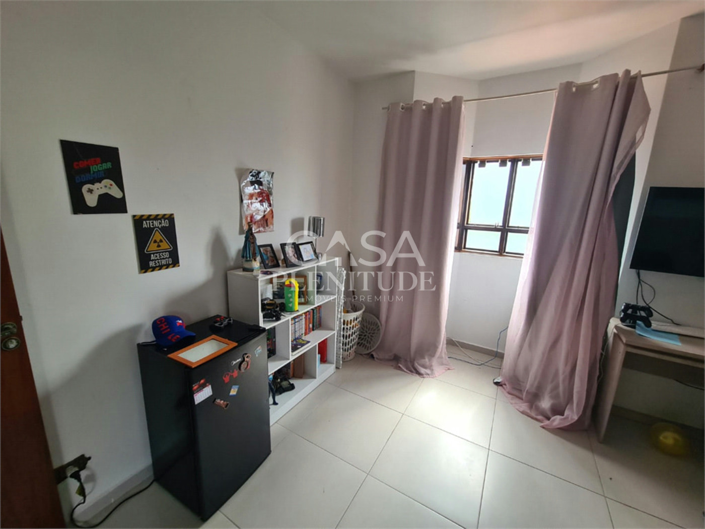 Casa em condomínio à venda com 4 quartos, sendo 3 suítes,  em Granja Olga II, Sorocaba, SP