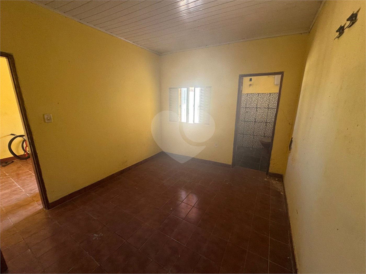 Casa à venda com 4 quartos, sendo 1 suíte, em Vila Maria, Itapetininga, SP