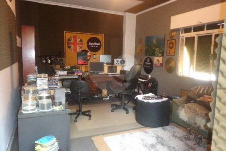 Sobrado à venda com 3 quartos, sendo 2 suítes, em Indianópolis, São Paulo, SP
