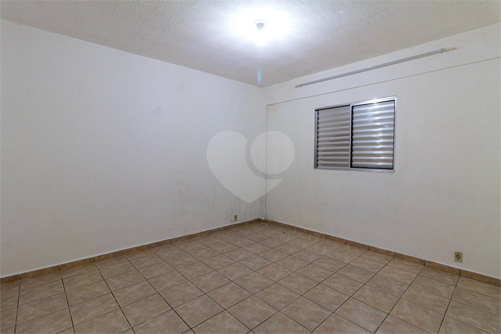 Casa à venda com 3 quartos, sendo 1 suíte, em Jardim Paris, São Paulo, SP