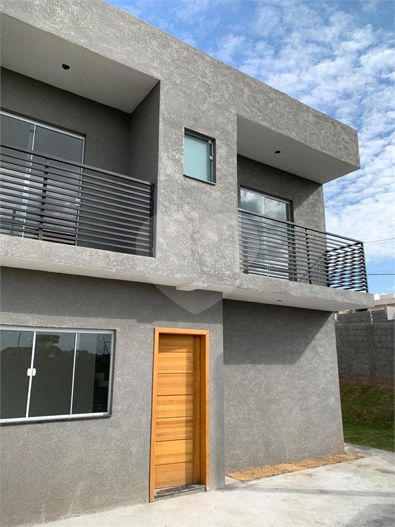 Sobrado à venda com 2 suítes em Residencial Jardins da Catalunha, Atibaia, SP