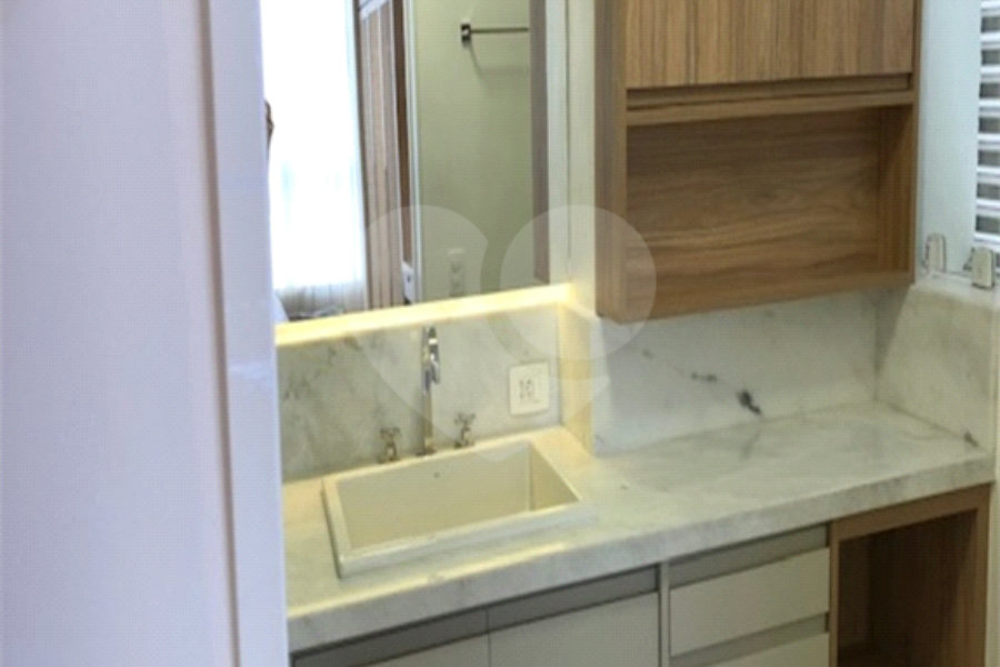 Flat à venda com 1 suíte em Santana, São Paulo, SP