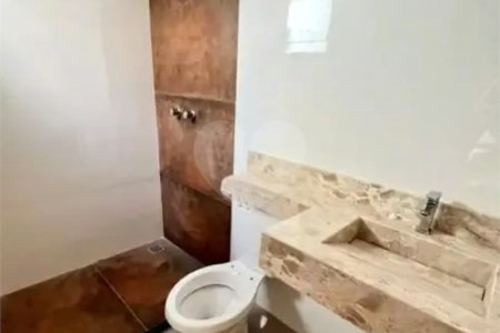 Sobrado à venda com 2 quartos, sendo 1 suíte, em Vila Nina, São Paulo, SP