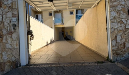 Sobrado à venda com 3 quartos, sendo 1 suíte,  em Jardim Popular, São Paulo, SP