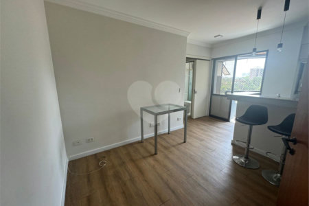 Apartamento à venda com 1 quarto em Vila Suzana, São Paulo, SP