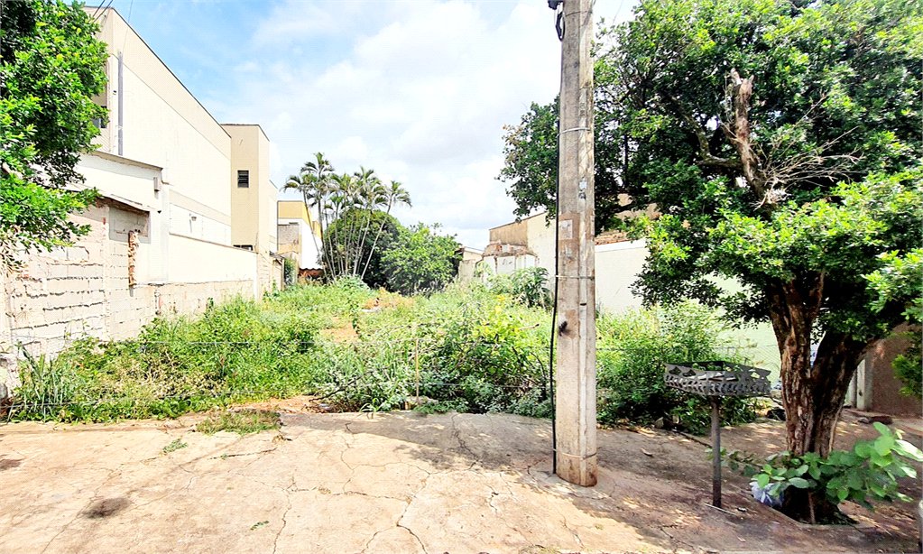 Terreno à venda em Jardim Irajá, Ribeirão Preto, SP