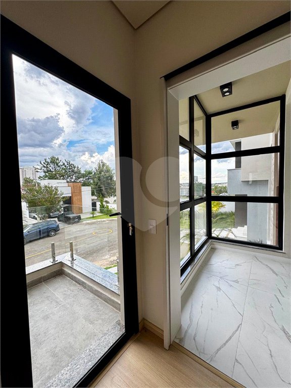 Casa à venda com 3 suítes no condomínio Belvedere I, Votorantim - SP