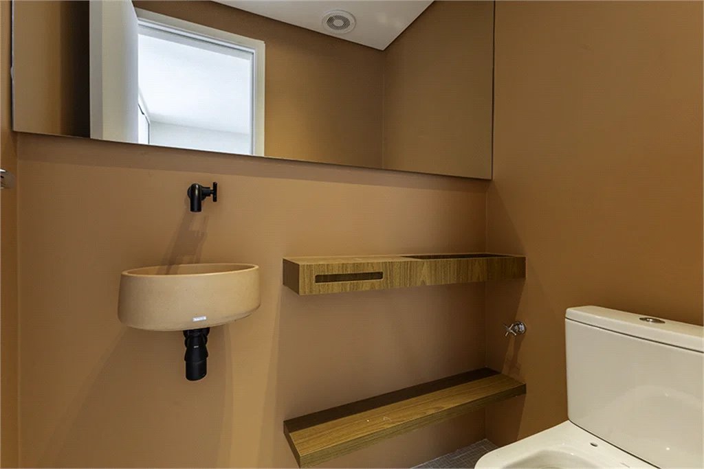 Apartamento à venda ou para alugar com 3 suítes em Água Branca, São Paulo, SP