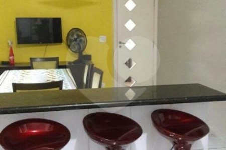 Sobrado à venda com 3 quartos, sendo 1 suíte,  em Vila Mazzei, São Paulo, SP