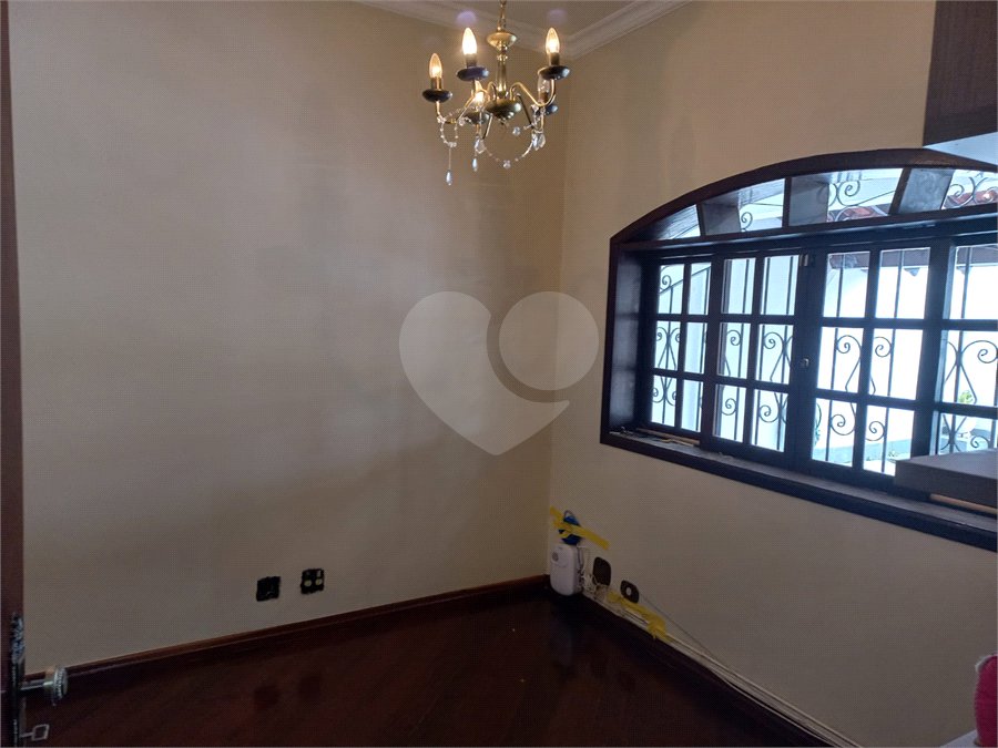 Sobrado à venda ou para alugar com 4 quartos, sendo 1 suíte,  em Barro Branco (zona Norte), São Paulo, SP