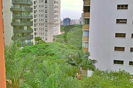 Apartamento à venda com 4 quartos, sendo 3 suítes, em Indianópolis, São Paulo, SP