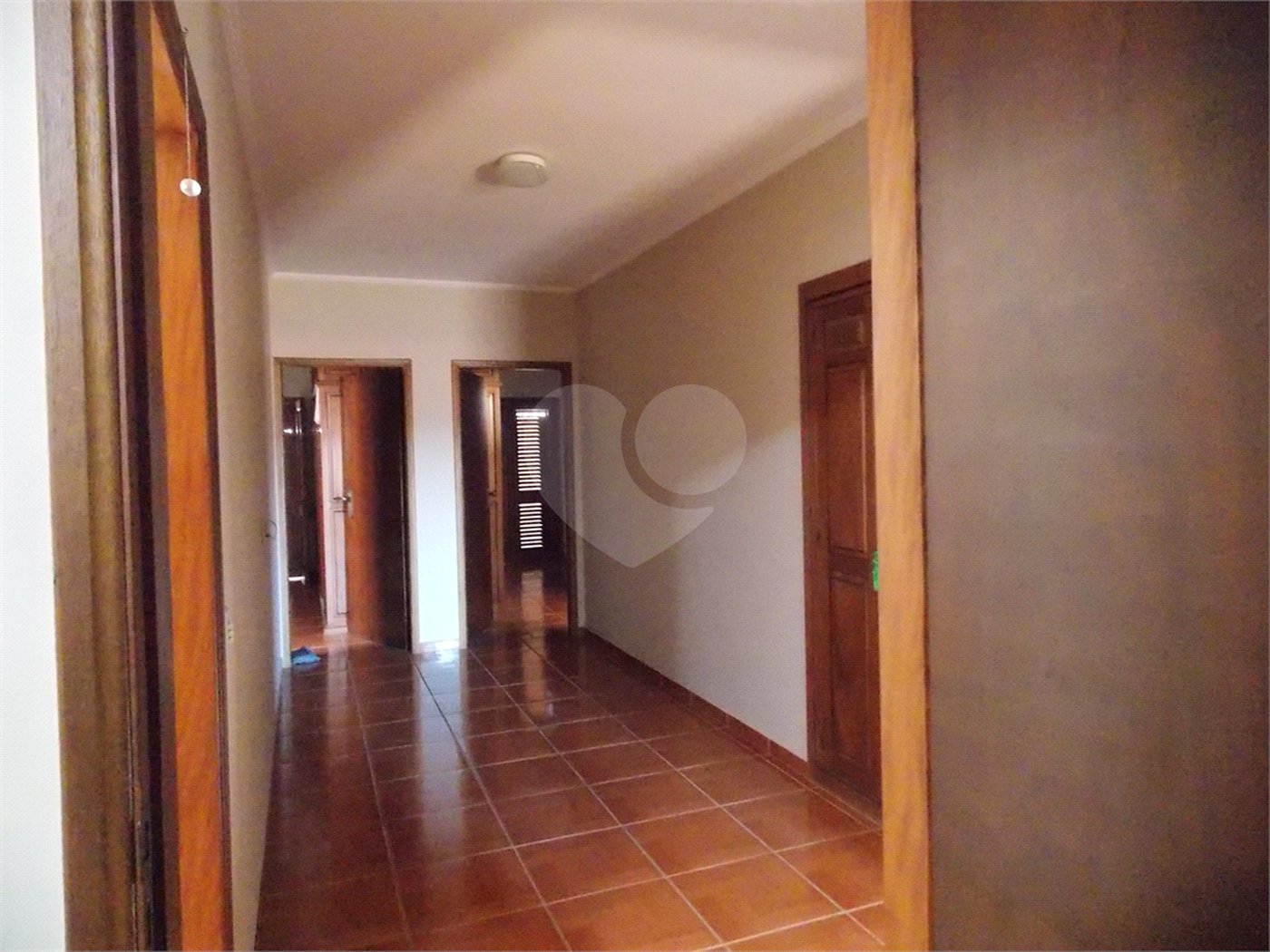 Casa à venda ou para alugar com 5 quartos, sendo 3 suítes,  no Centro, Atibaia, SP