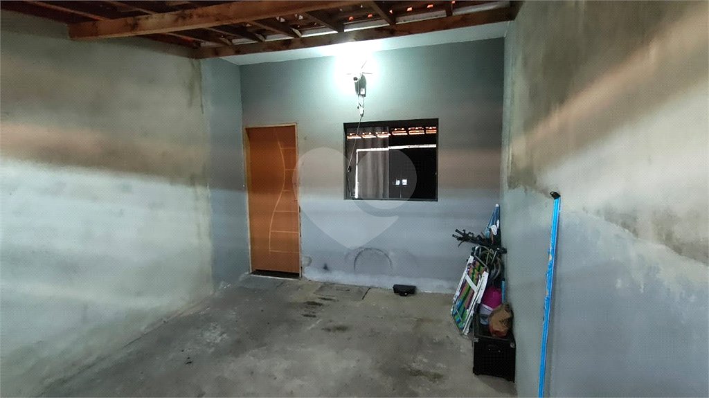 Casa de Vila para alugar com 2 quartos em Lopes de Oliveira, Sorocaba, SP