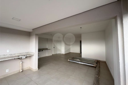 Apartamento à venda com 3 quartos, sendo 1 suíte,  em Jardim Faculdade, Sorocaba, SP
