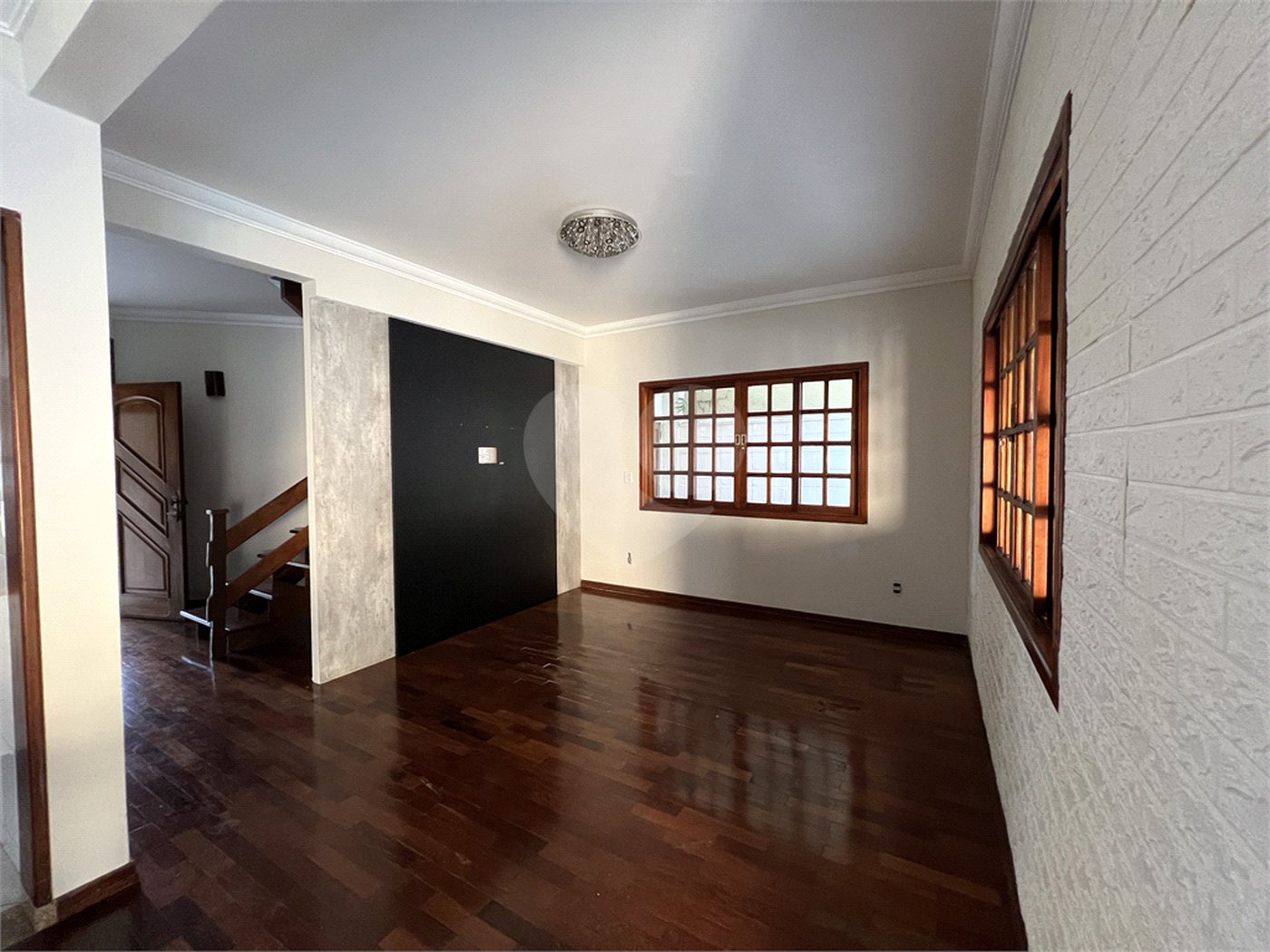 CASA COM 3 QUARTOS NO CONDOMÍNIO GRAND VILLE